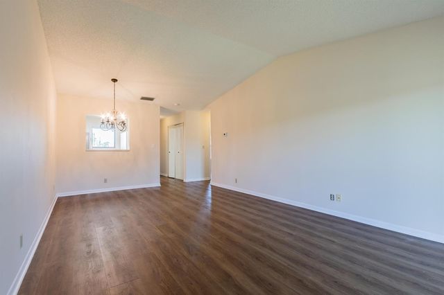 9449 Boca Cove Circle 911, Boca Raton, FL 33428