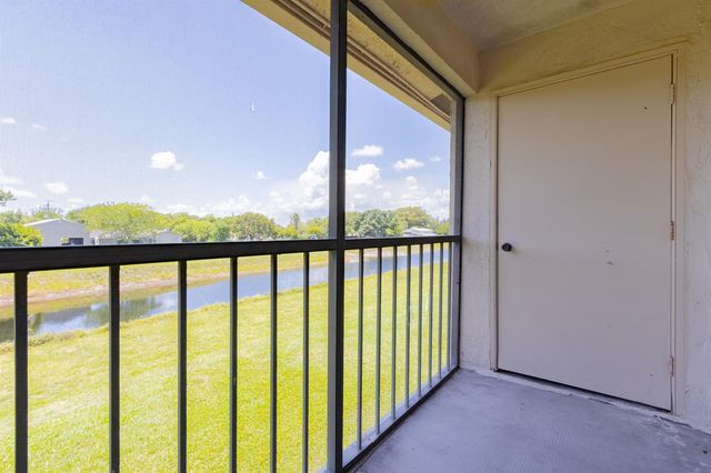 9449 Boca Cove Circle 911, Boca Raton, FL 33428