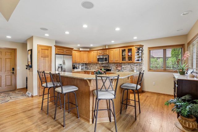 810 Ganser Drive, Waunakee, WI 53597