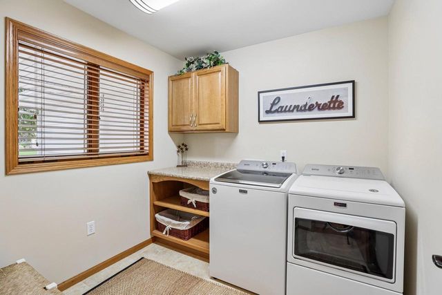 810 Ganser Drive, Waunakee, WI 53597