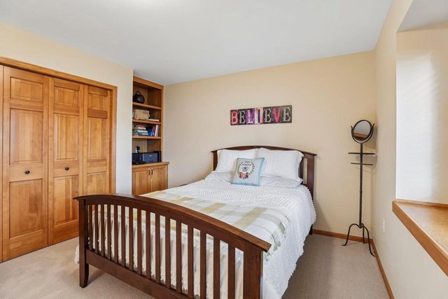 810 Ganser Drive, Waunakee, WI 53597