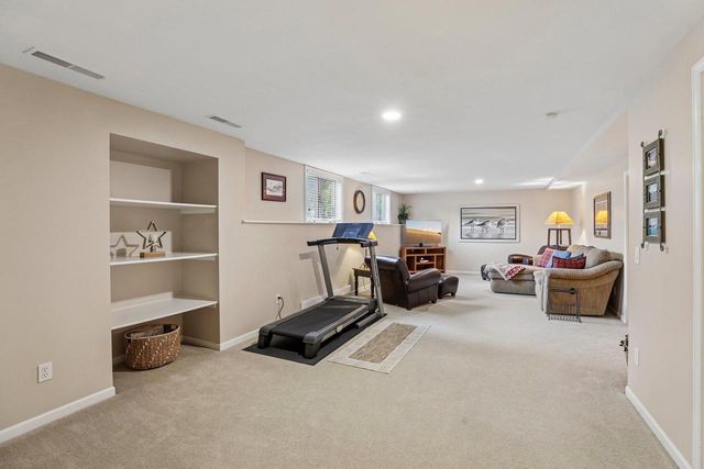 810 Ganser Drive, Waunakee, WI 53597