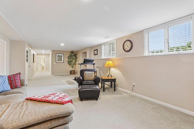 810 Ganser Drive, Waunakee, WI 53597