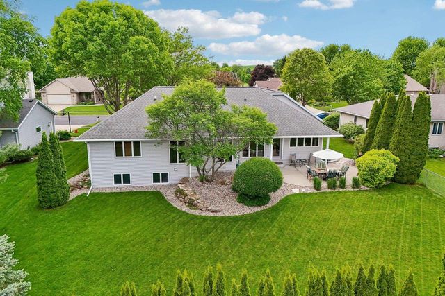 810 Ganser Drive, Waunakee, WI 53597