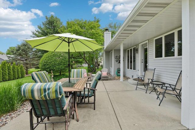 810 Ganser Drive, Waunakee, WI 53597