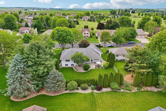 810 Ganser Drive, Waunakee, WI 53597