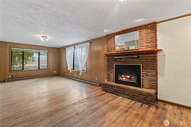 1550 Pear Lane, Rock Island, WA 98850