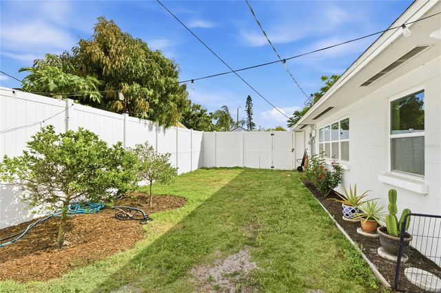 1415 42ND STREET W, Bradenton, FL 34205