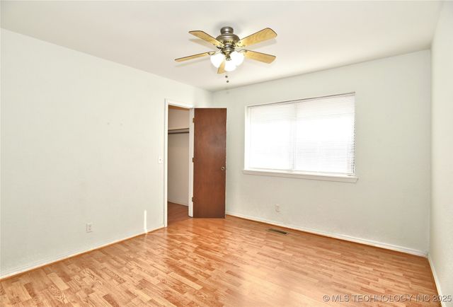 2208 W Memphis Street, Broken Arrow, OK 74012