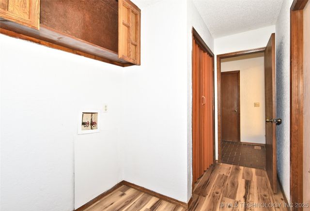 2208 W Memphis Street, Broken Arrow, OK 74012