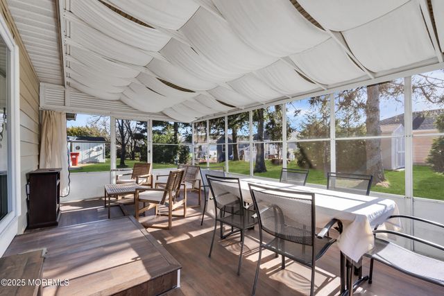 7 Georgetown Drive, Toms River, NJ 08757