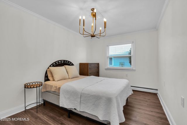 7 Georgetown Drive, Toms River, NJ 08757