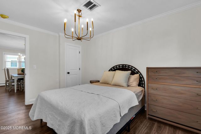 7 Georgetown Drive, Toms River, NJ 08757