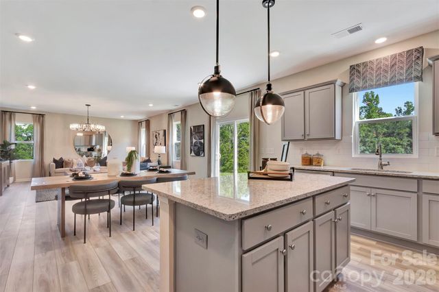 8613 Acadia Parkway, Sherrills Ford, NC 28673