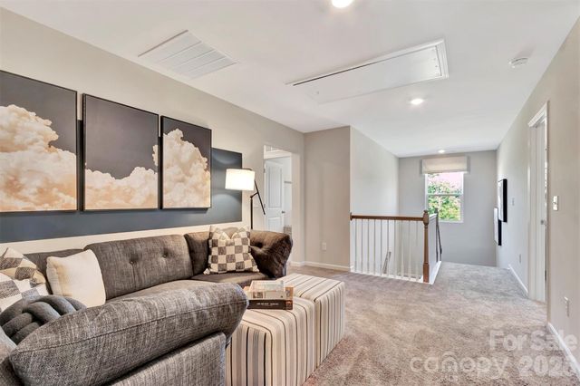 8613 Acadia Parkway, Sherrills Ford, NC 28673