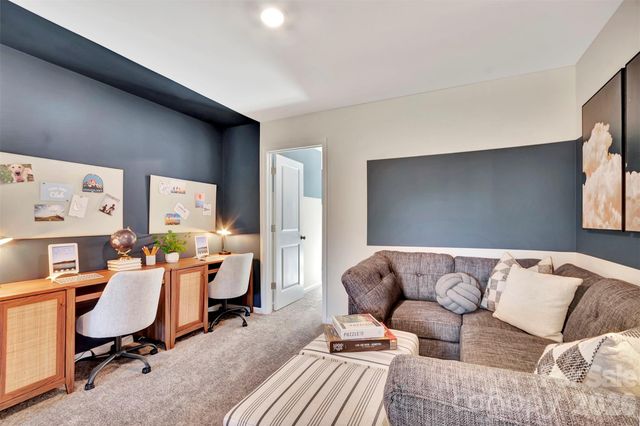 8613 Acadia Parkway, Sherrills Ford, NC 28673