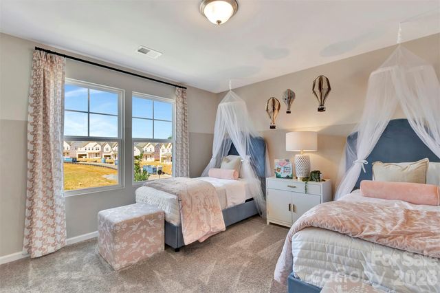 8613 Acadia Parkway, Sherrills Ford, NC 28673