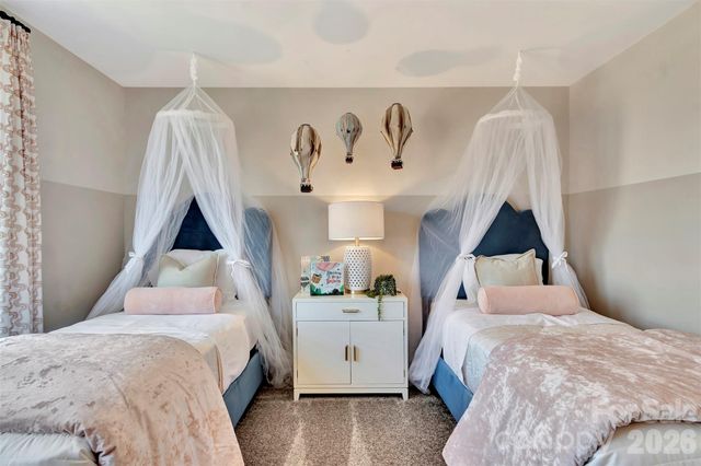 8613 Acadia Parkway, Sherrills Ford, NC 28673