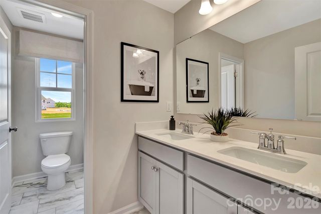 8613 Acadia Parkway, Sherrills Ford, NC 28673