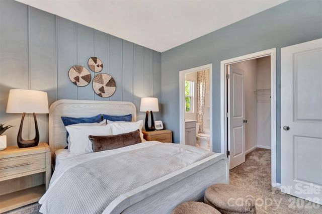 8613 Acadia Parkway, Sherrills Ford, NC 28673