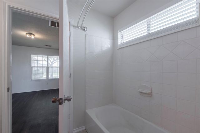 14423 Benningcrest Lane, Houston, TX 77047