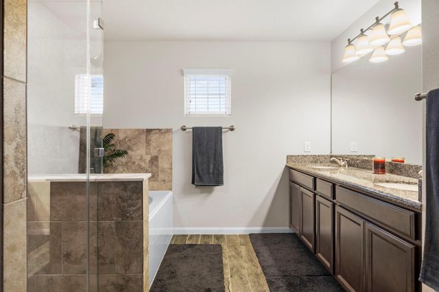 10710 Chestnut Path Way, Tomball, TX 77375