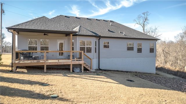 2 Anchinleck Circle, Bella Vista, AR 72715