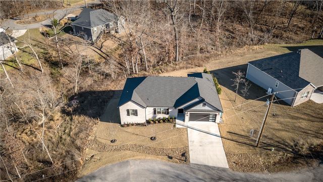 2 Anchinleck Circle, Bella Vista, AR 72715