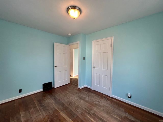 1329 N Elmer Street, South Bend, IN 46628