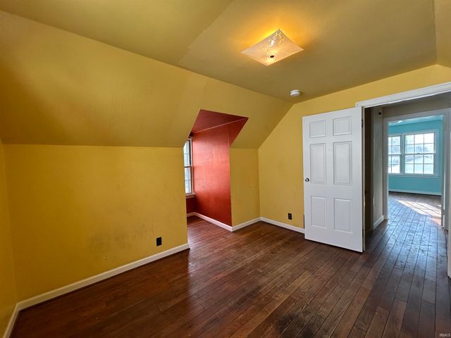 1329 N Elmer Street, South Bend, IN 46628