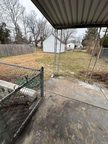 1329 N Elmer Street, South Bend, IN 46628