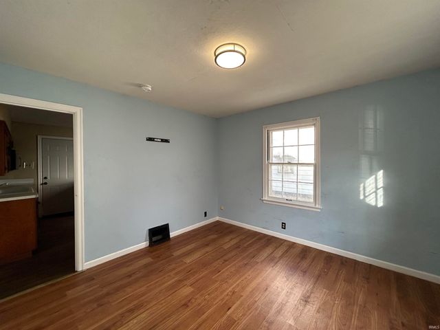 1329 N Elmer Street, South Bend, IN 46628