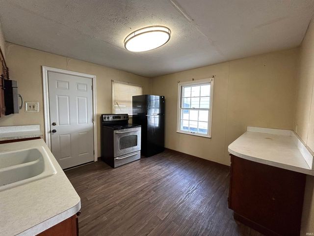 1329 N Elmer Street, South Bend, IN 46628