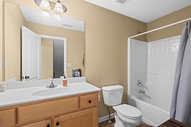 47 Celtic Court, Adairsville, GA 30103