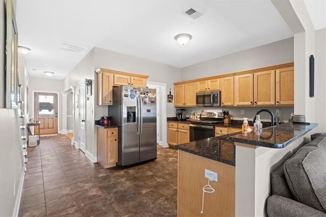 47 Celtic Court, Adairsville, GA 30103