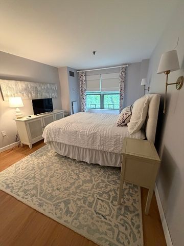 269 Cambridge Rd 204, Woburn, MA 01801