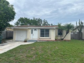 5456 NW 1st Ave, Oakland Park, FL 33309