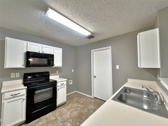 1412 Anna Lea Lane, Burleson, TX 76028