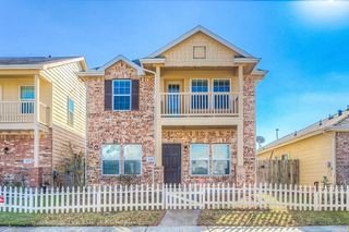 7239 Autumn Sun Drive, Houston, TX 77083