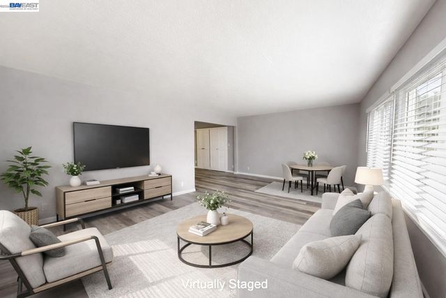 2105 48Th Ave, Oakland, CA 94601