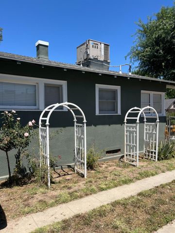 1384 N Harrison Avenue, Fresno, CA 93728