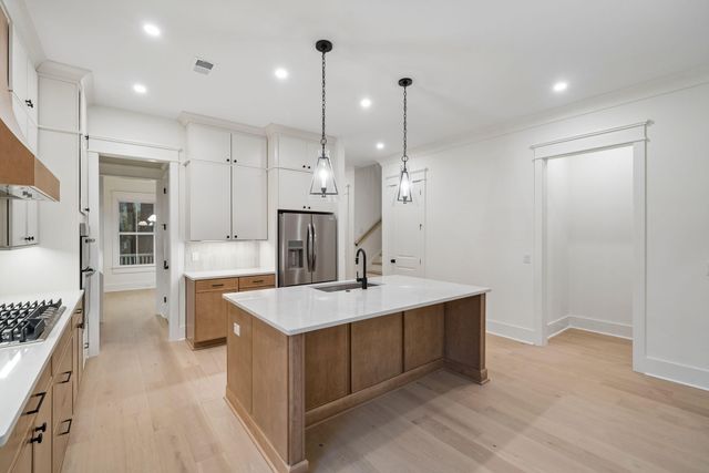 717 Eagle Street, Mount Pleasant, SC 29464