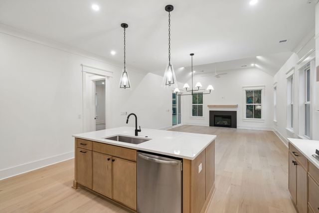 717 Eagle Street, Mount Pleasant, SC 29464