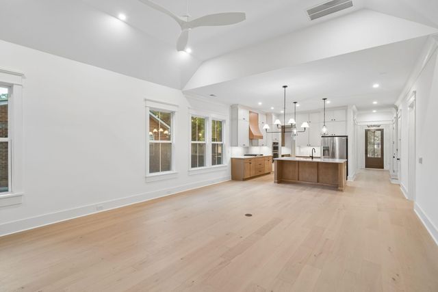 717 Eagle Street, Mount Pleasant, SC 29464