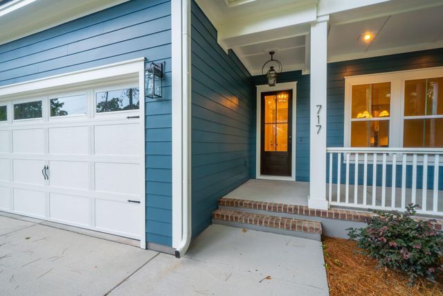 717 Eagle Street, Mount Pleasant, SC 29464