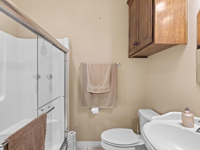 600 County Road 1790, Sunset, TX 76270