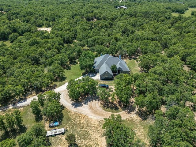 600 County Road 1790, Sunset, TX 76270