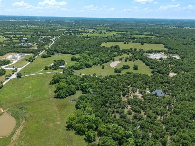 600 County Road 1790, Sunset, TX 76270