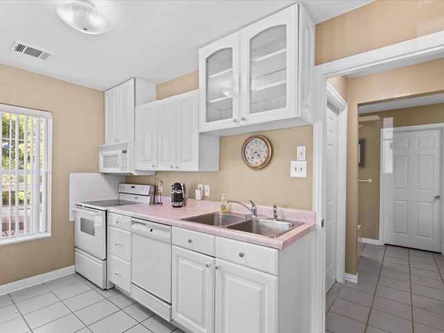 600 County Road 1790, Sunset, TX 76270