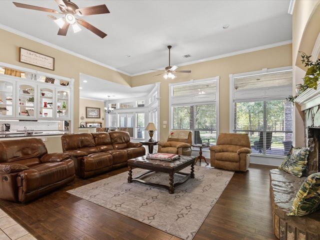 600 County Road 1790, Sunset, TX 76270
